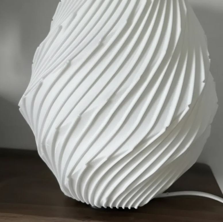Luminária De Mesa Abajur Design Moderno Torcido 3d